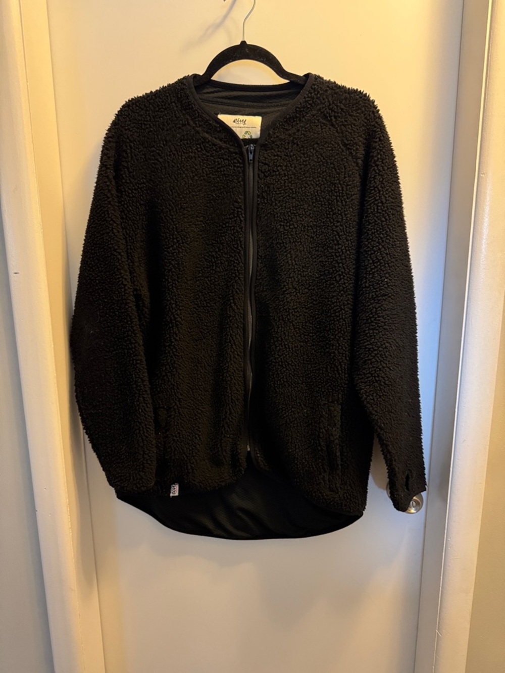 Cozy Black Zip-Up Sherpa Jacket